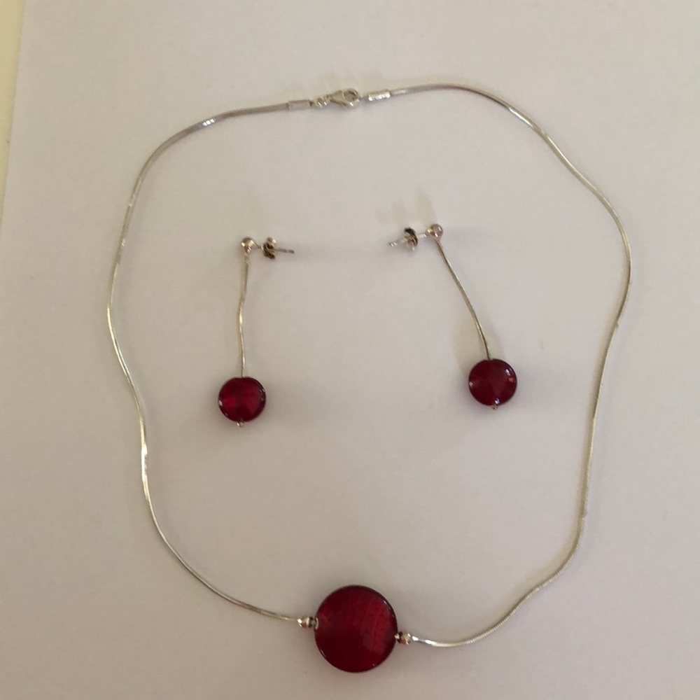 Beautiful necklace and earrings set
